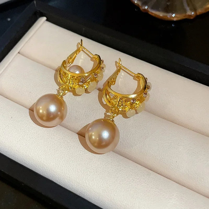 French Fashion Leaf Shaped Luxury Pendant Earrings for Women High-end Zircon Simulated Pearl Earrings Jewelry Accessories Gifts
