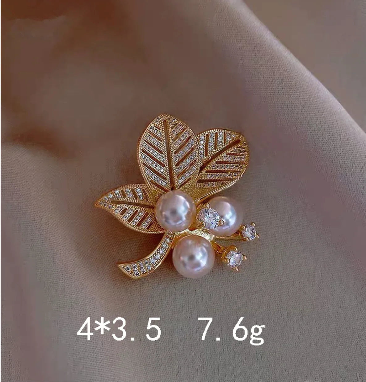 Fashion Pearl butterfly Rhinestone Brooches For Women Elegant Metal Fixed Clothing Pins Daily High-end Jewelry wholesale