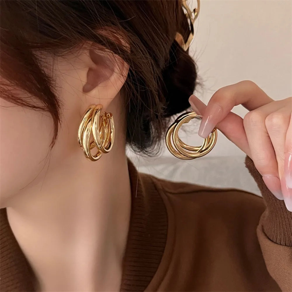 Fashion Korean Metal Elegant Hoop Earring Woman 2023 New Vintage Elegant Geometric Statement Earrings Jewelry Accessories