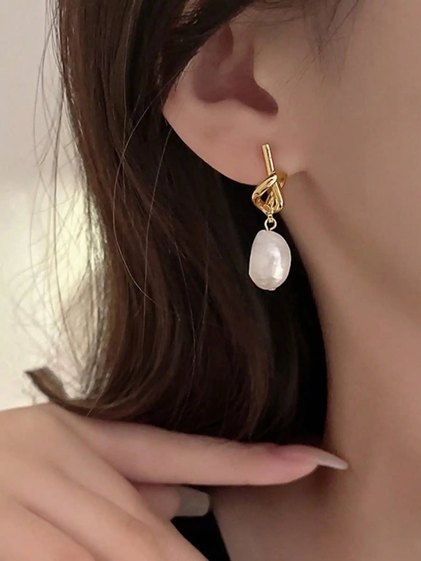 1 pair of knotted pearl minimalist stylish and elegant imitation pearl pendant earrings elegant luxury design earrings with a si
