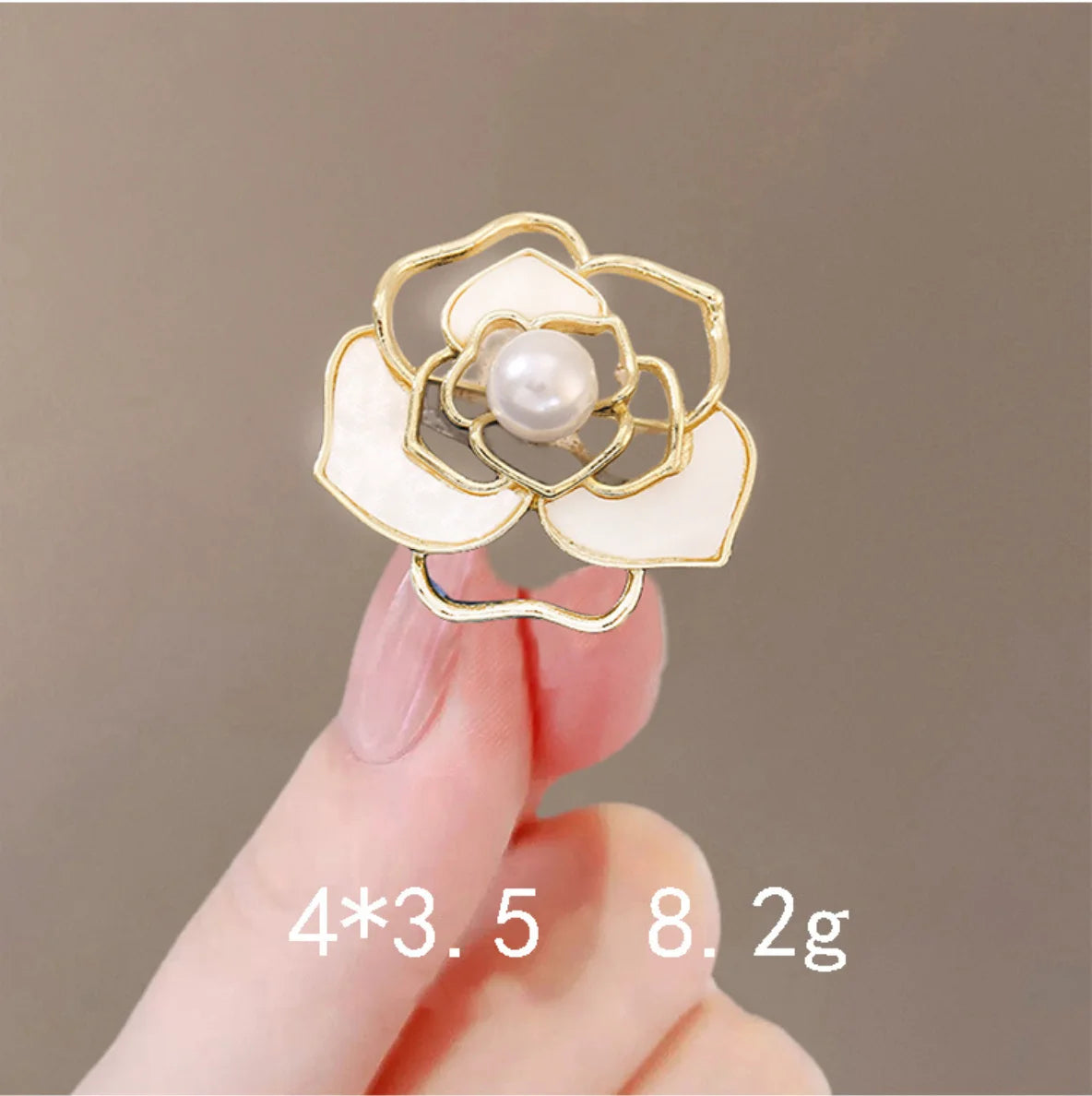 Fashion Pearl butterfly Rhinestone Brooches For Women Elegant Metal Fixed Clothing Pins Daily High-end Jewelry wholesale