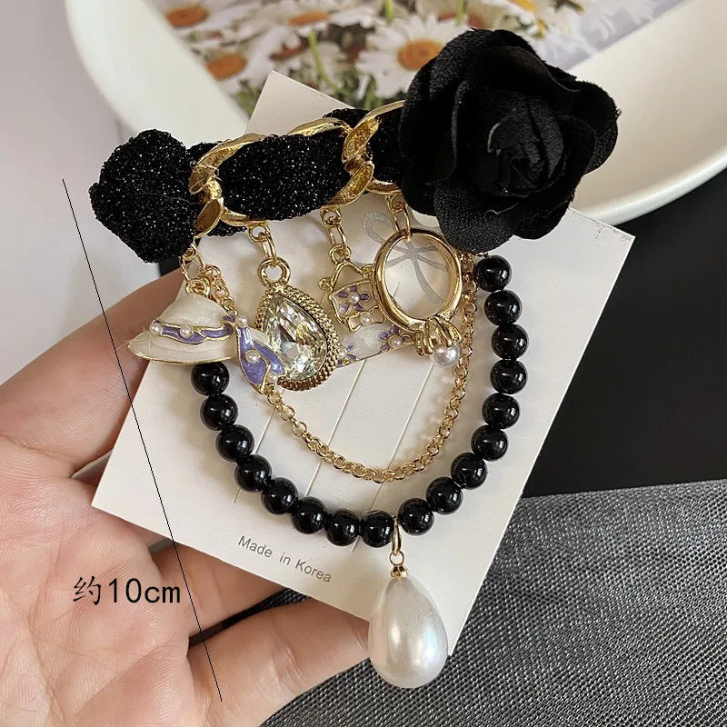 Luxury Fashion Pearl Flower CC Brooches for Women's clothing Number 5 Brooch Gift for Girl Friend Accessories For Jewelry