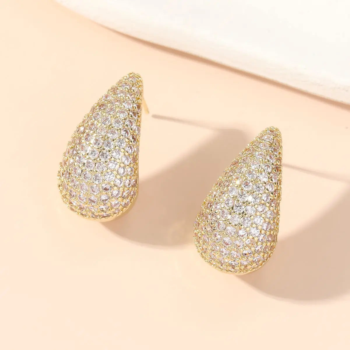 2026 New Fashion luxury Gold Color Zirconia Drop Earrings for Women Water Shape Copper Stud Earrings Women Fashion Jewelry
