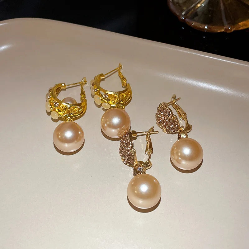 French Fashion Leaf Shaped Luxury Pendant Earrings for Women High-end Zircon Simulated Pearl Earrings Jewelry Accessories Gifts