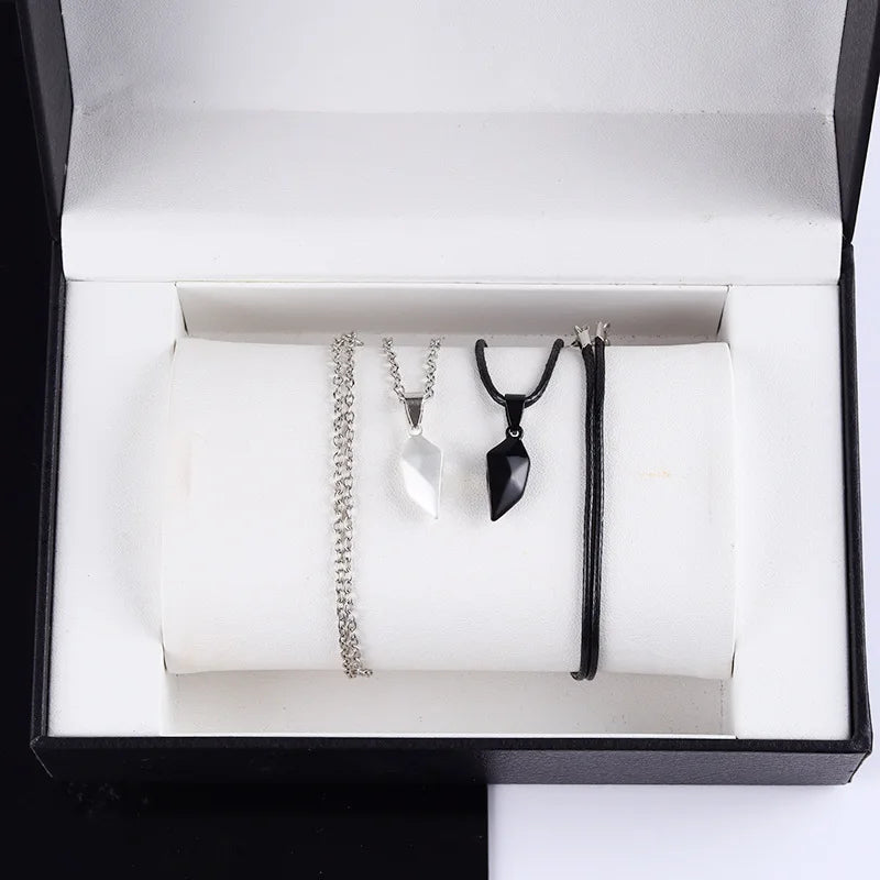 2025 New Wish Stone Love Heart-Shaped Magnetic Pendant Couple Necklaces Creative Cross-Border Gift for Lovers Jewelry Set