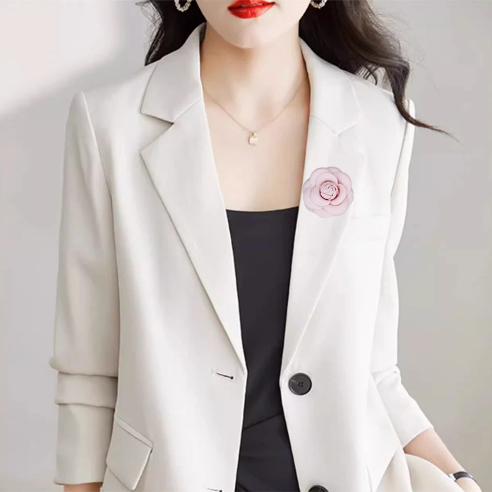 Big Fabric Camellia Brooch Luxury Imitation Wool Pin Brooches for Women Fashion Clothes Corsage Jewelry Accessories Wholesale