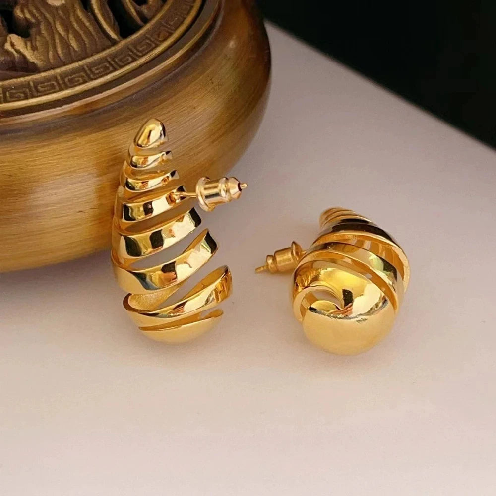 2026 New Fashion luxury Gold Color Zirconia Drop Earrings for Women Water Shape Copper Stud Earrings Women Fashion Jewelry