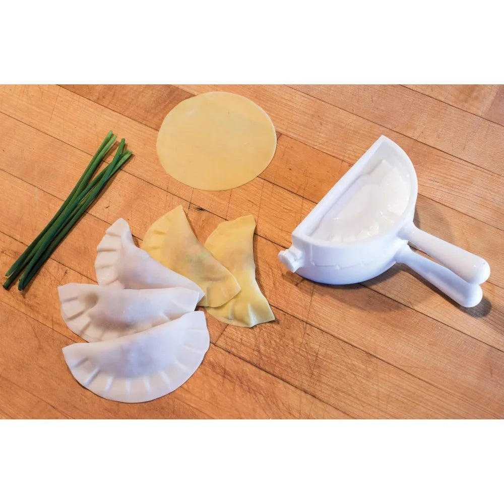 Kitchen dumpling press, BPA-free, homemade dumplings and pocket food