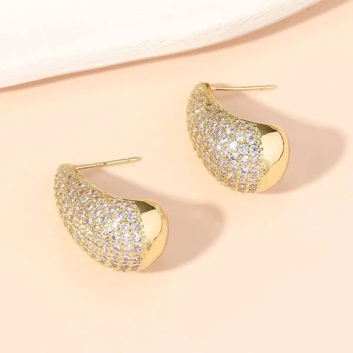 2026 New Fashion luxury Gold Color Zirconia Drop Earrings for Women Water Shape Copper Stud Earrings Women Fashion Jewelry