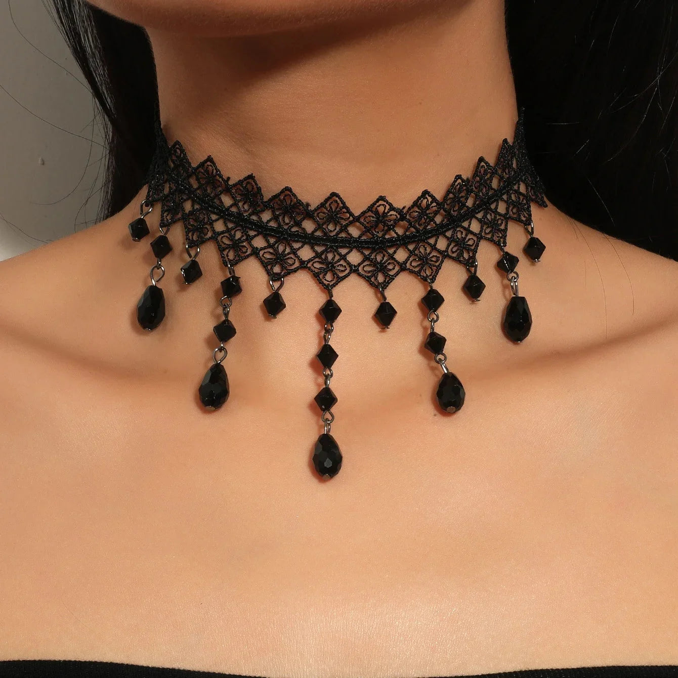 Lady Chokers Leaf Tassel Women Neck Jewelry Accessory Girl Lace Gothic Vintage Sexy Fashion Velvet Rose Beads Flower Necklace
