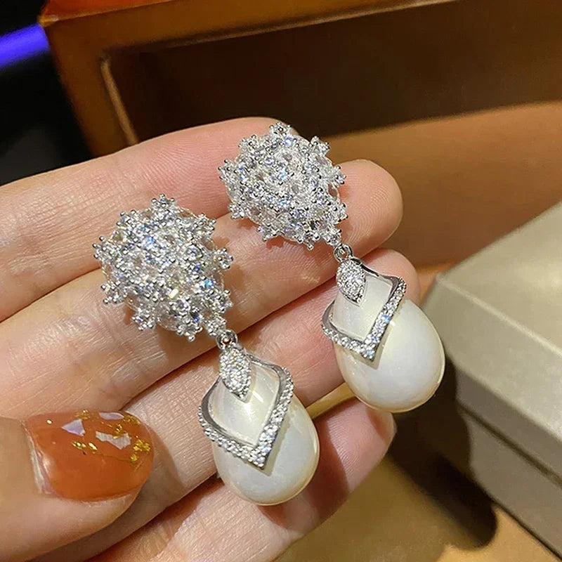 Huitan Aesthetic Women Simulated Pearl Hanging Earrings Brilliant Cubic Zirconia Wedding Engagement Jewelry Drop Shipping